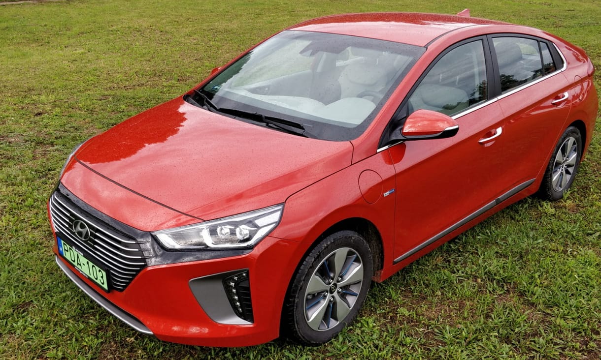 Hyundai Ioniq plug-in hibrid galéria