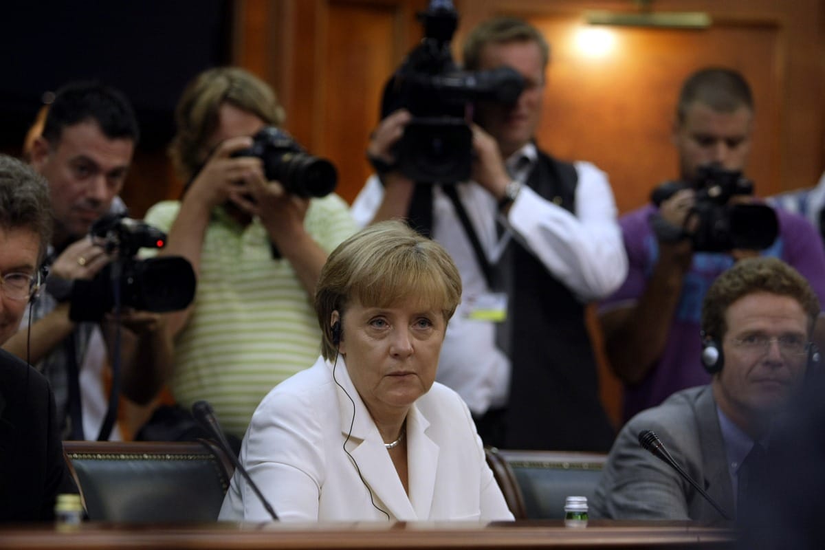 Merkel Belgrádban sürgette a koszovói határvita rendezését 