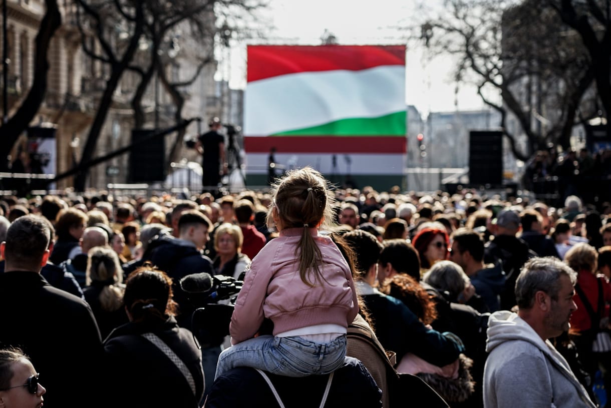 Orbán keménykedett, Magyar Péter pártot ígért, Karácsony a Budapest köztársaságot hirdette, a Kutyapárt azt üzente, jól van - ez volt az ünnep
