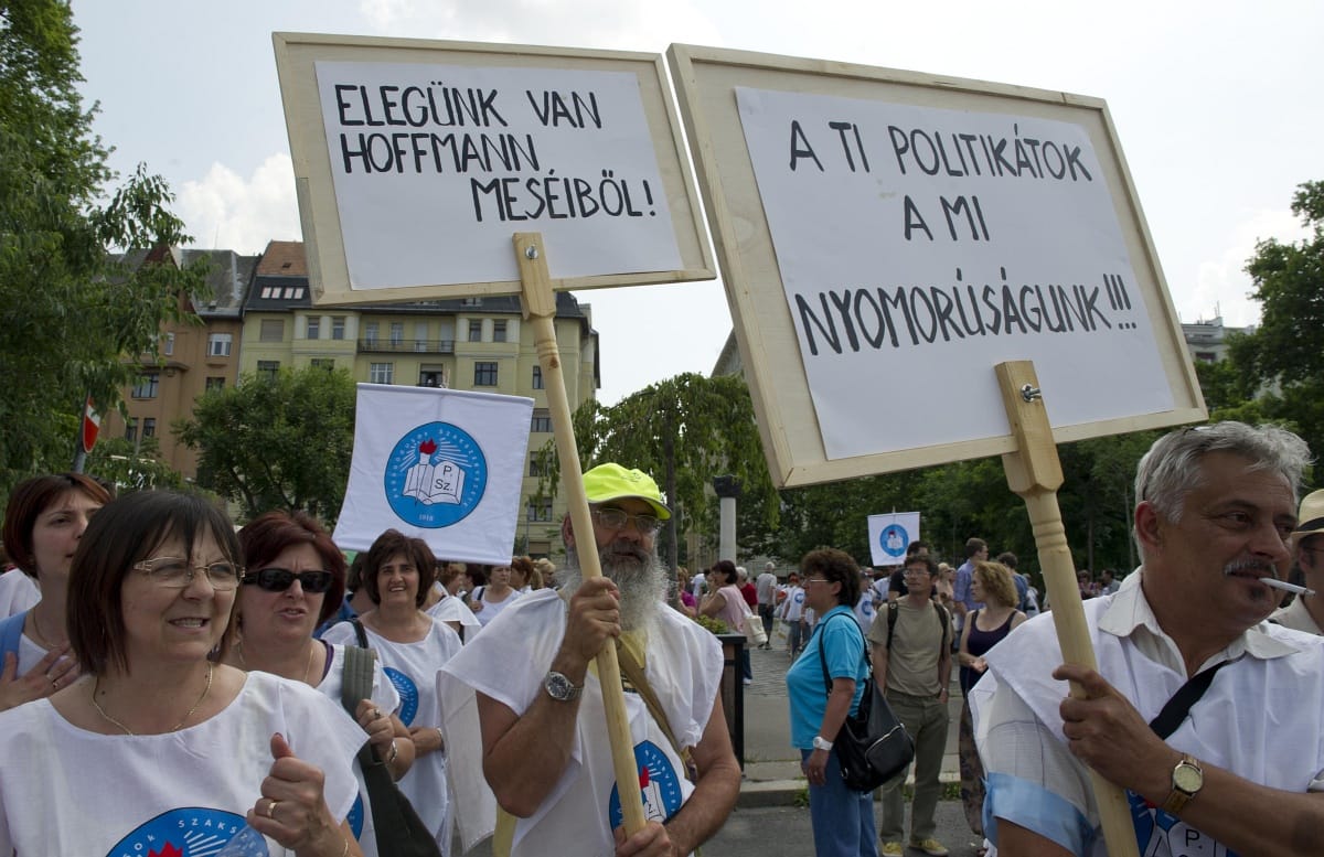 „Ez nem jutalom, megalázás” – így jutalmazták a tanárokat pedagógusnapon