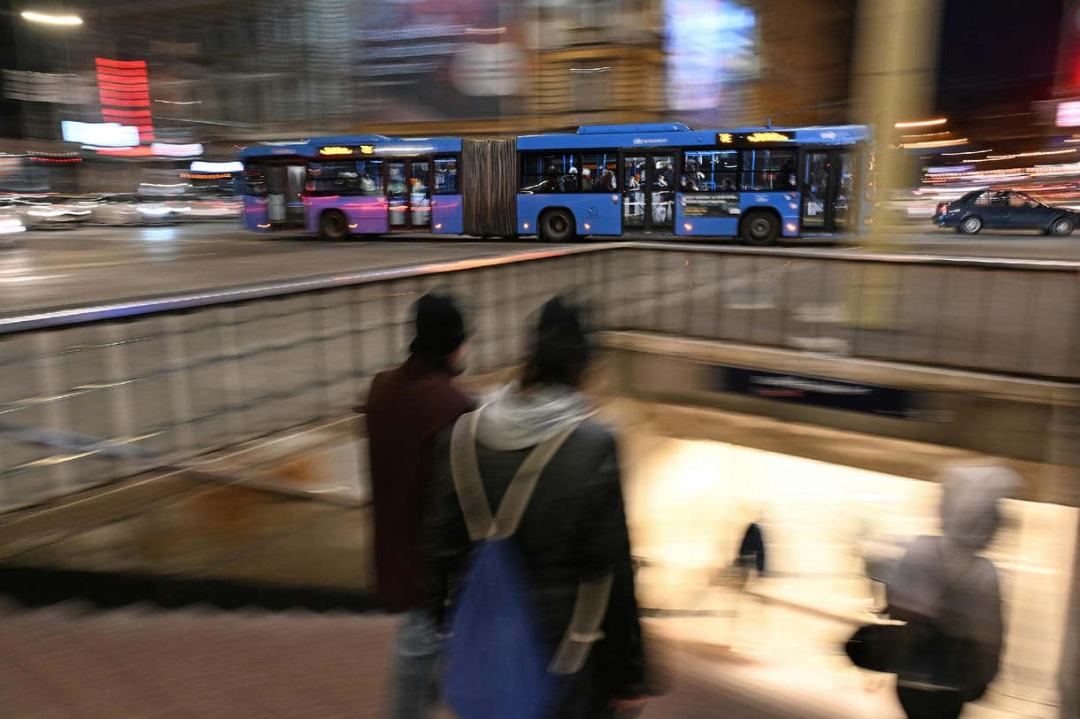 Sztrájkbizottságot alakítanak a fővárosi cégeknél működő szakszervezetek