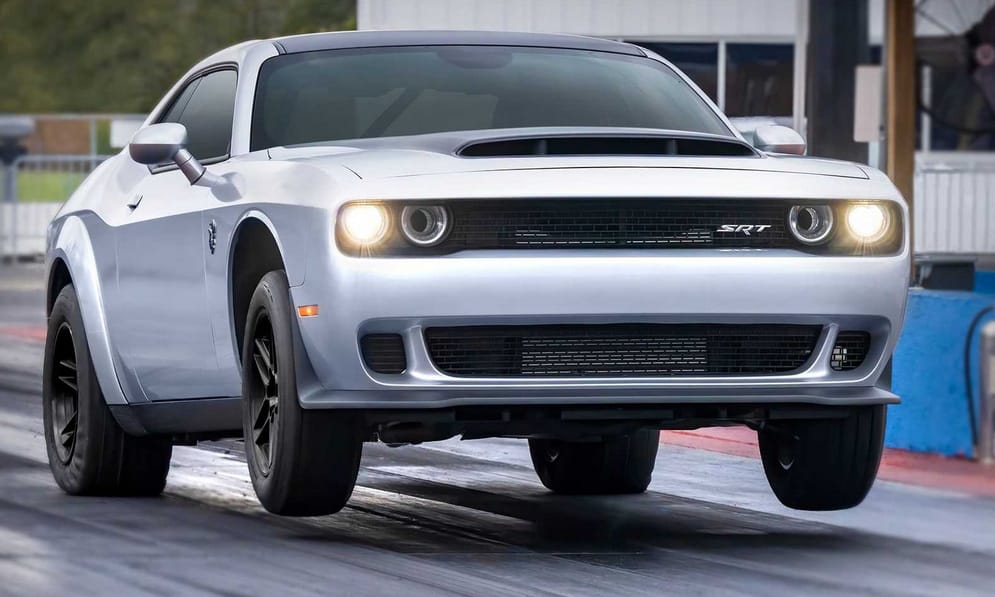 Minden villanyautót legyorsul a Dodge V8-as új izomautója