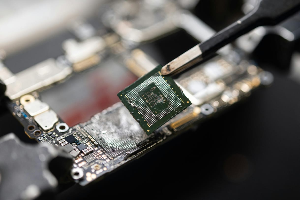 Made in China: Visszatért a Huawei, épp azzal, ami az Egyesült Államoknak legjobban fájhat