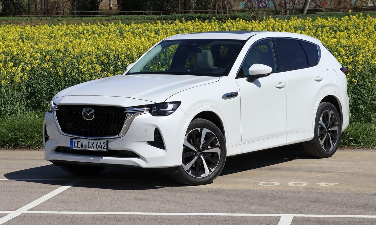 Dehogy halott a dízel: kipróbáltuk az új 6 hengeres Mazda CX-60-at