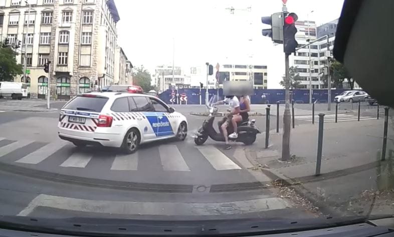 Robogós párossal kergetőztek a rendőrök Pesten – videó