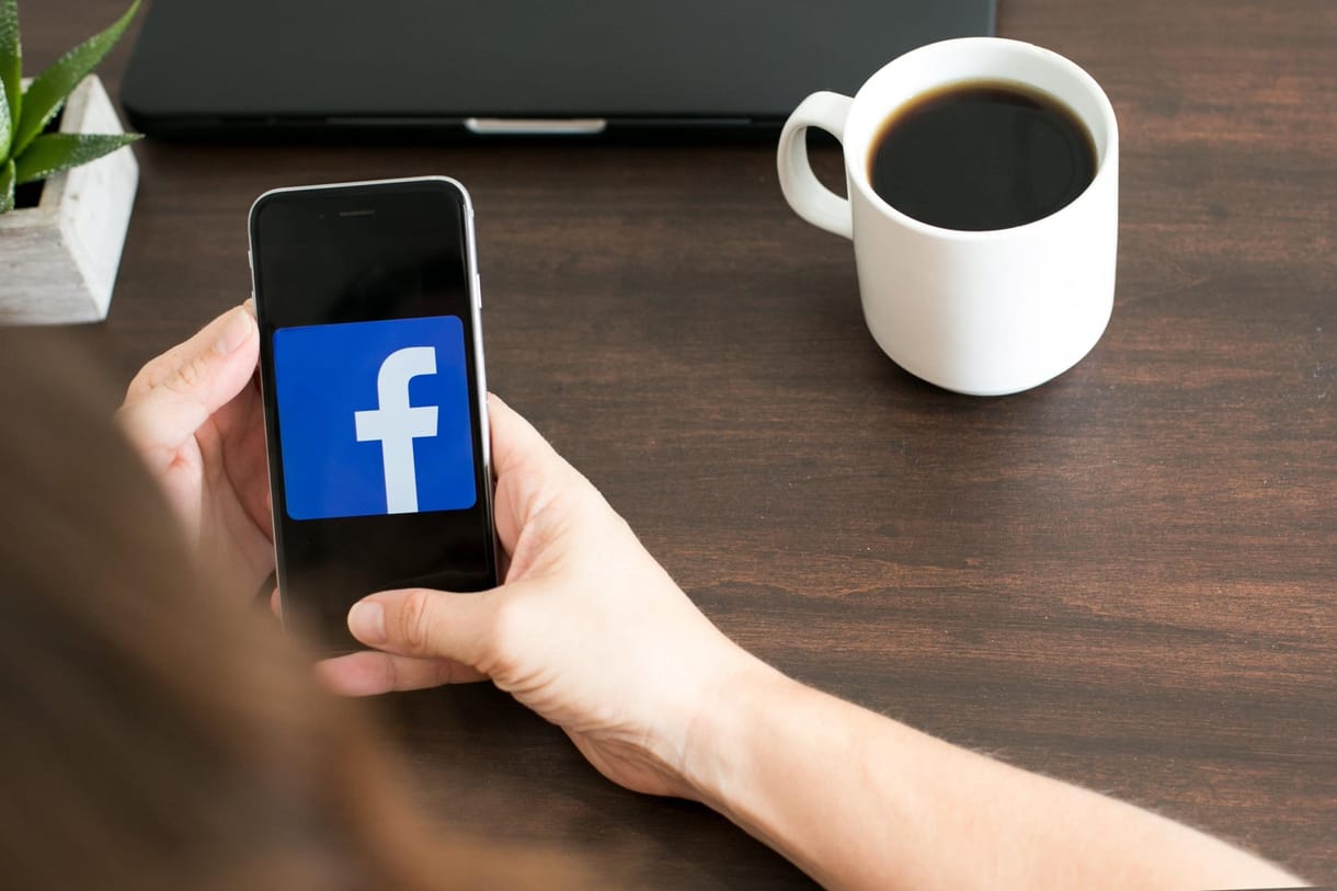 Bejött az Apple húzása, és ez nagyon rossz hír a Facebooknak