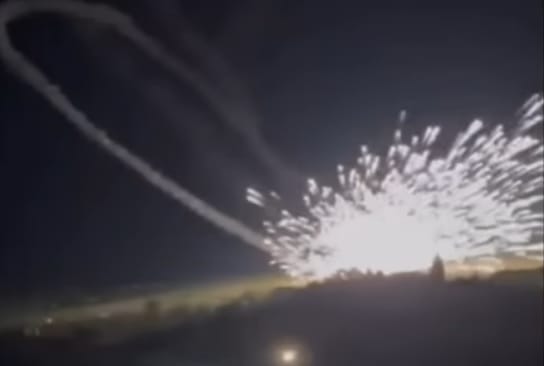 Megjelent egy videó, amelyen állítólag egy orosz rakéta megfordul és telibe kapja azokat, akik kilőtték: az oroszokat