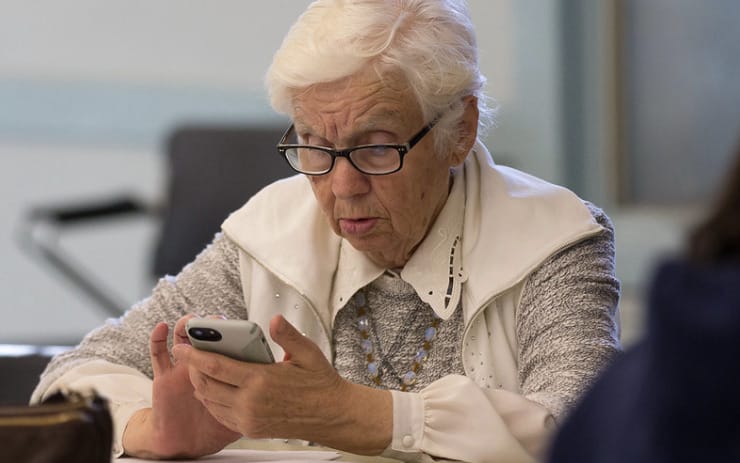 NMHH: Megugrott a 60 év feletti internetező magyarok száma