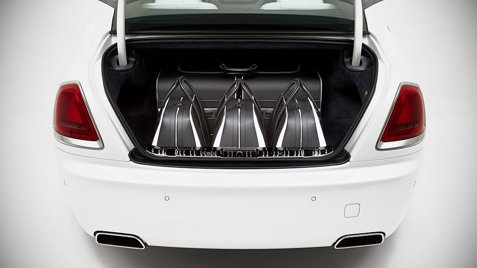 A Rolls-Royce bőröndjei drágábbak, mint egy 3-as BMW
