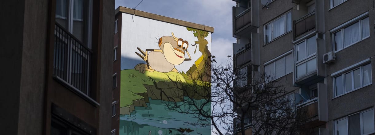 Egy pesti tűzfalra kerültek a Vízipók-csodapók karakterei