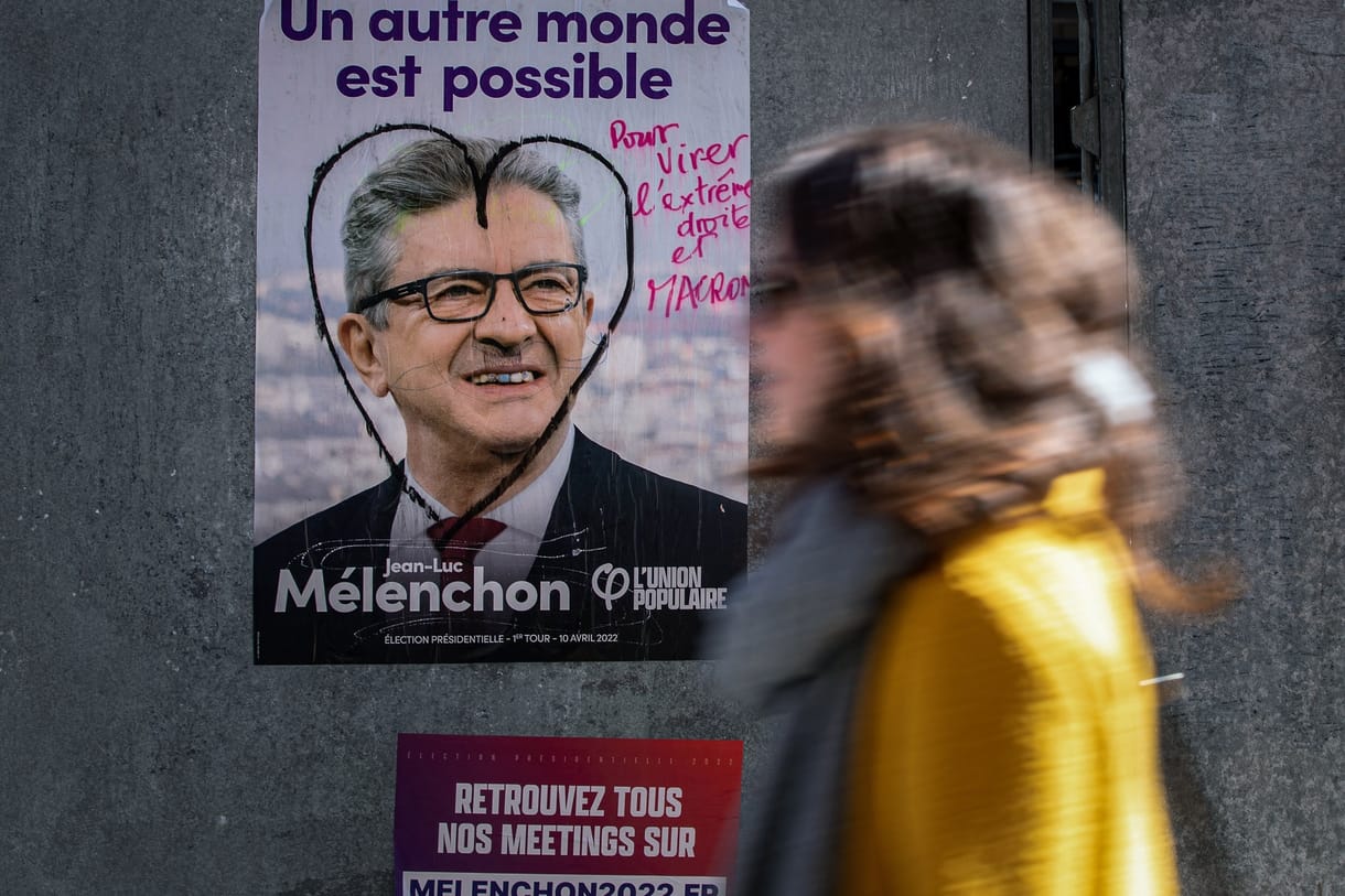 Macron alig számíthat a baloldali jelölt szavazóira