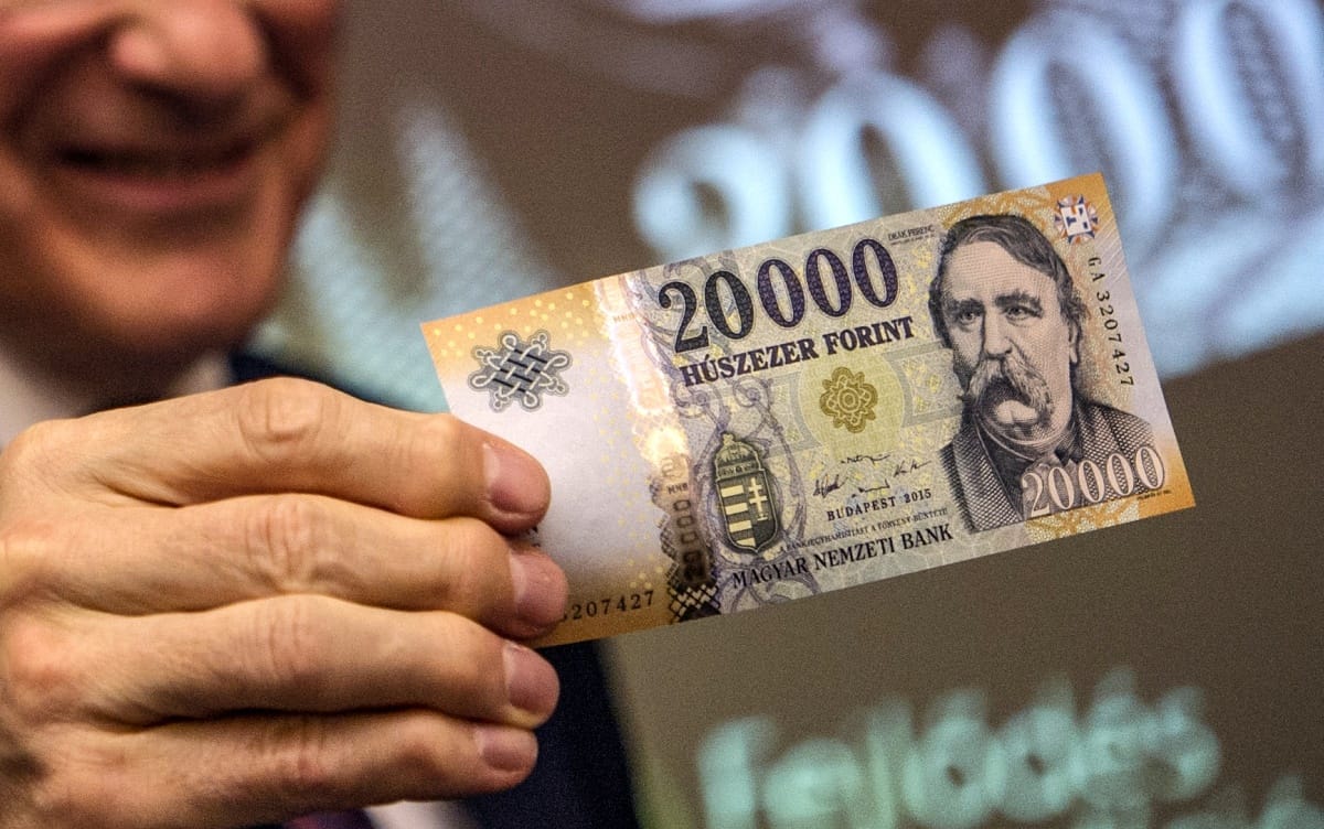 Ilyen fizetésekkel nem csoda, ha vonzó hely a jegybank