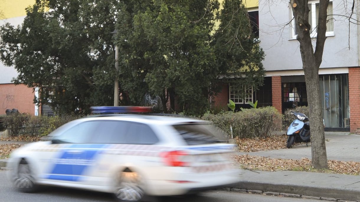 Szegedi horroralbérlet: a szomszédok állítják, semmit sem hallottak a kínzásokból