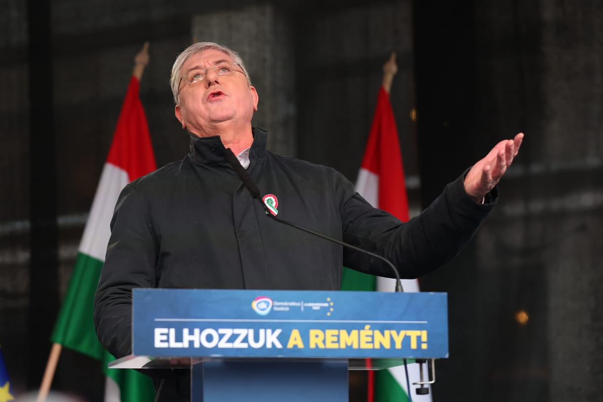 Gyurcsány Ferenc: Sem az ima, sem a szentkereszt előtti térdelés nem teszi tisztává a mocskot