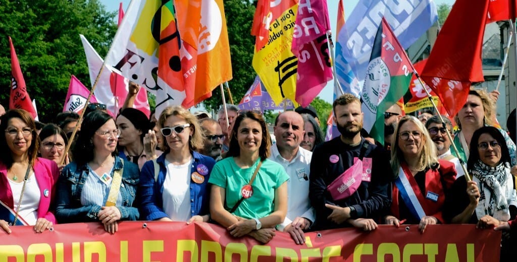 Franciaországban több ezren tüntettek Orbán és a szélsőjobb ellen