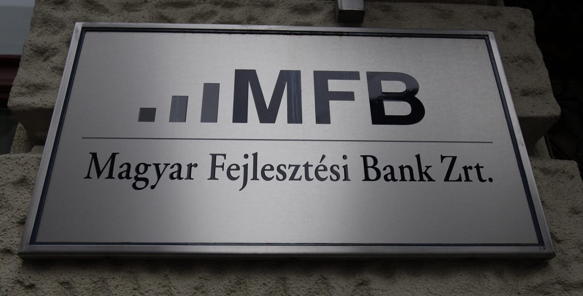 Matolcsyék megbírságolták az állami fejlesztési bankot