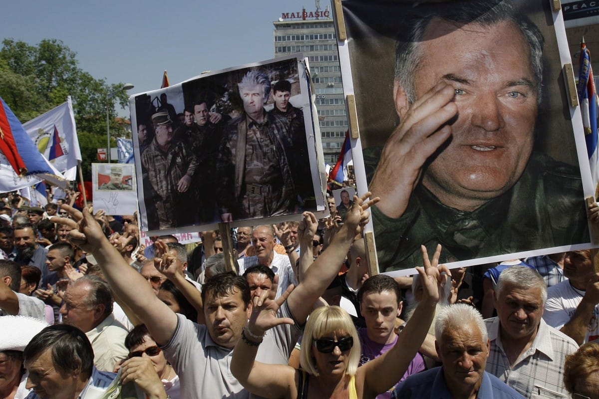 Mladic együttműködő volt fogdába érkezésekor