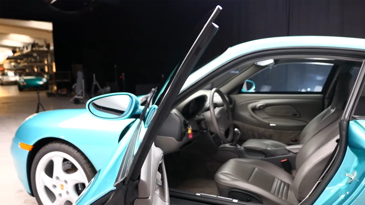 Íme, az egyetlen gyárilag golyóálló Porsche 911-es