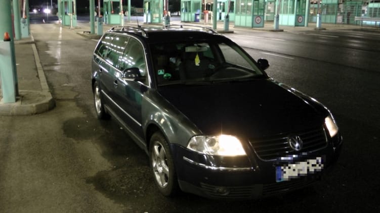 Röszkéig vezetett az útja a lopott Volkswagennek