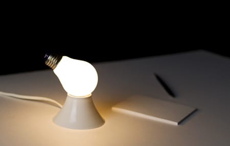 Észbontó tárgyak! Poénos vázák, lámpák, szőnyegek (fotókkal)
