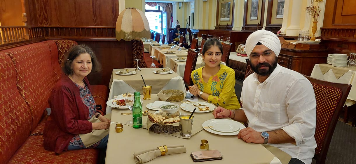 Szeretettel Budapestről: Indiából jöttek, mesterségük címere, hogy magyarul tanultak