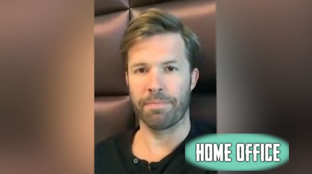 Sebestyén Balázs a Home office-ban: 