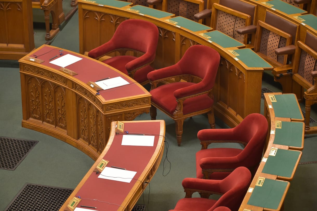 Ma még nyolc törvényt hozhat, aztán hetekig pihen az Országgyűlés