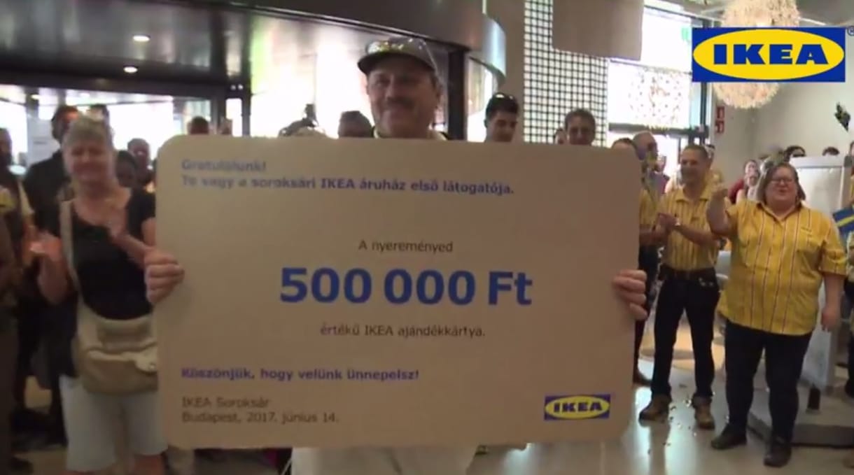 500 ezres utalványt kapott a soroksári Ikea első látogatója – videó