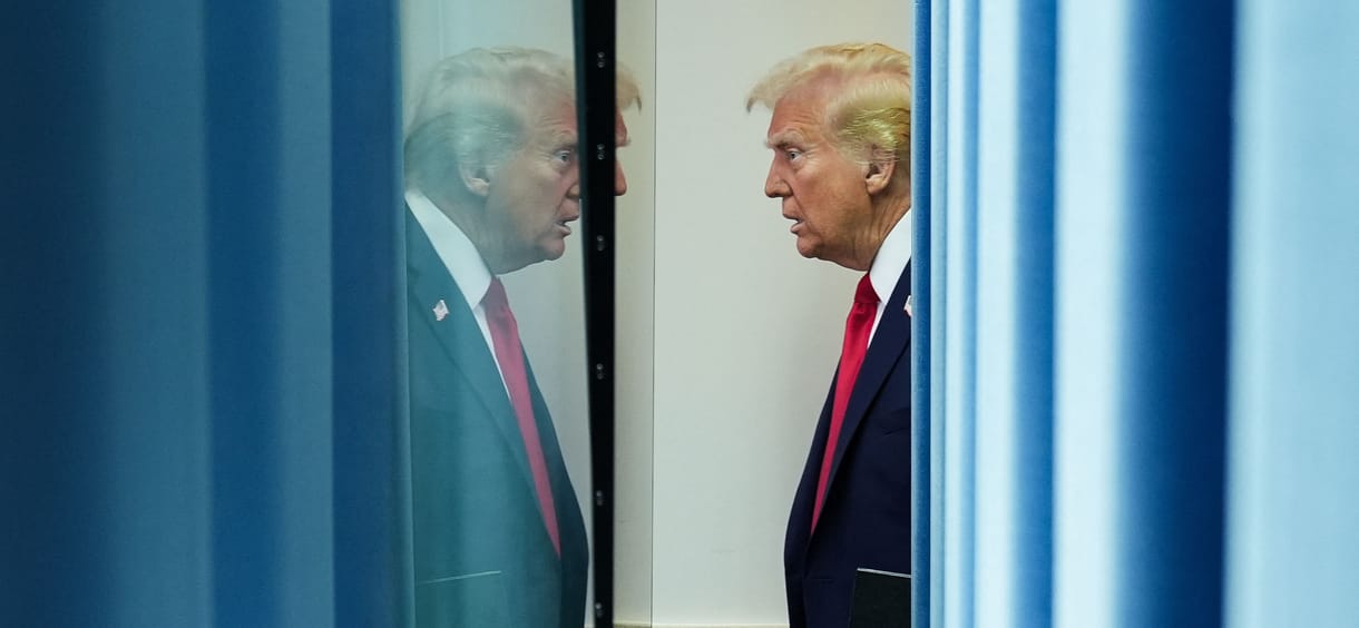 Trump furkósbottal esett szomszédainak, de mi lehetett valójában a célja?