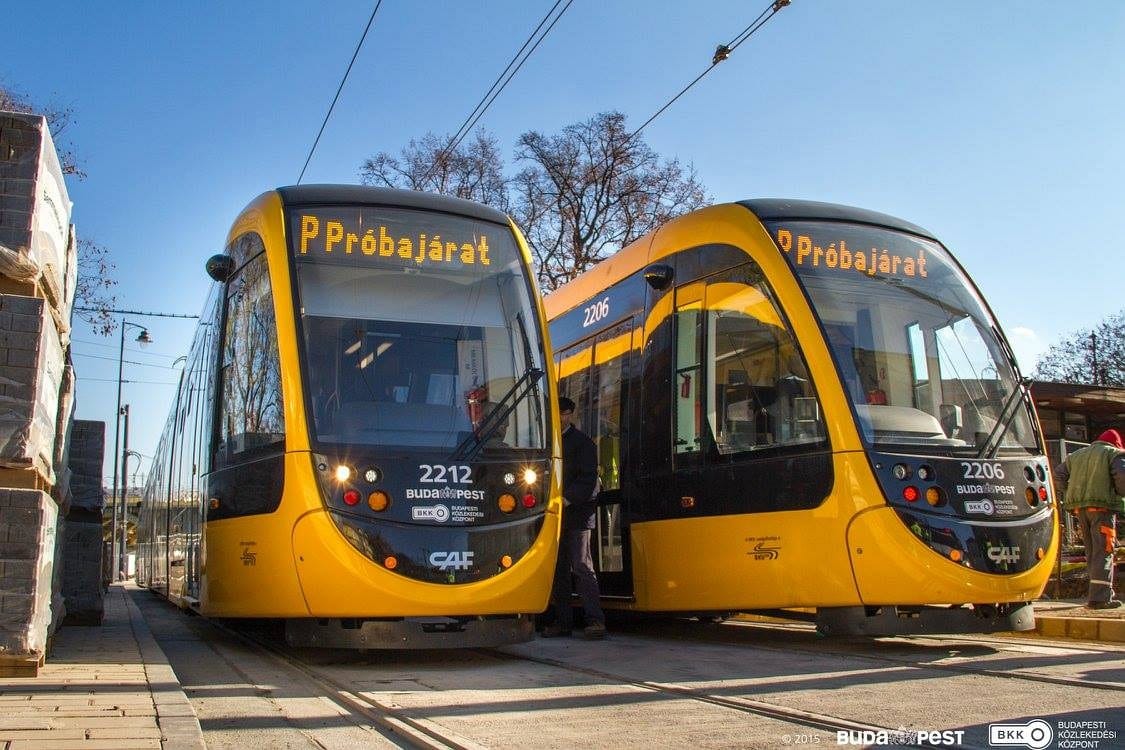A BKV-nak innentől kezdve saját zsebből kell költenie a hároméves villamosokra