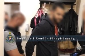 Felfüggesztettet kapott a férfi, amiért fegyverrel követelte barátnője fizetését