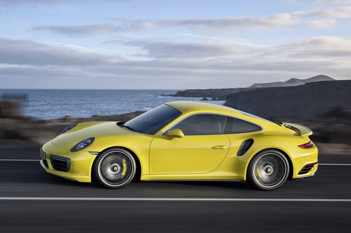 Kevesen gondolták volna: a következő Porsche 911 már hibrid lehet