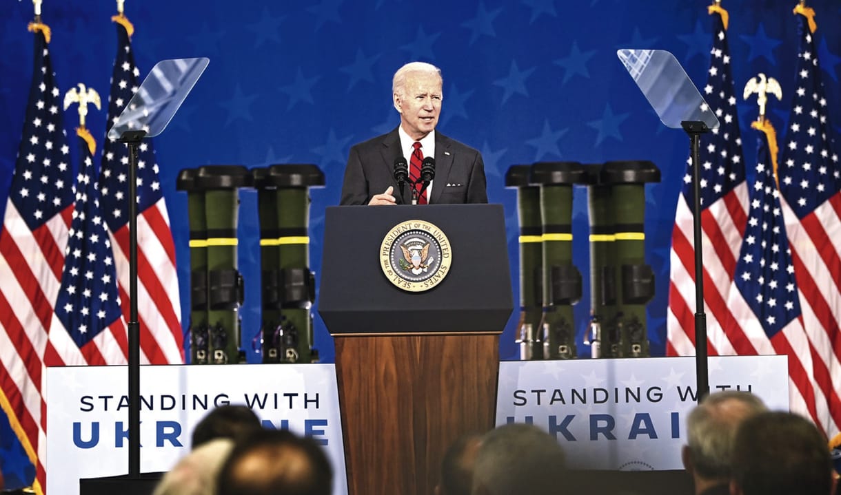 820 milliós katonai csomagot ad Biden Ukrajnának