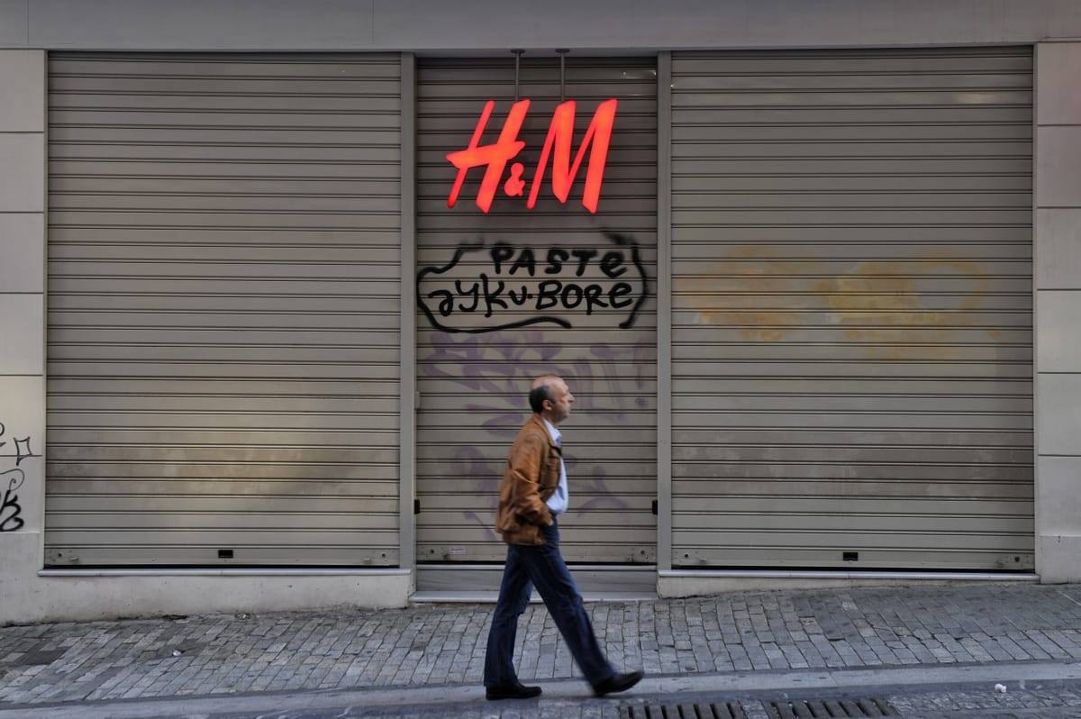 Gyerekek varrják a menő H & M ruhákat?