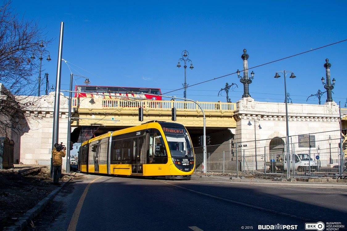 Kis híján készen van a fonódó hálózat, visszatérnek az óbudai villamosok