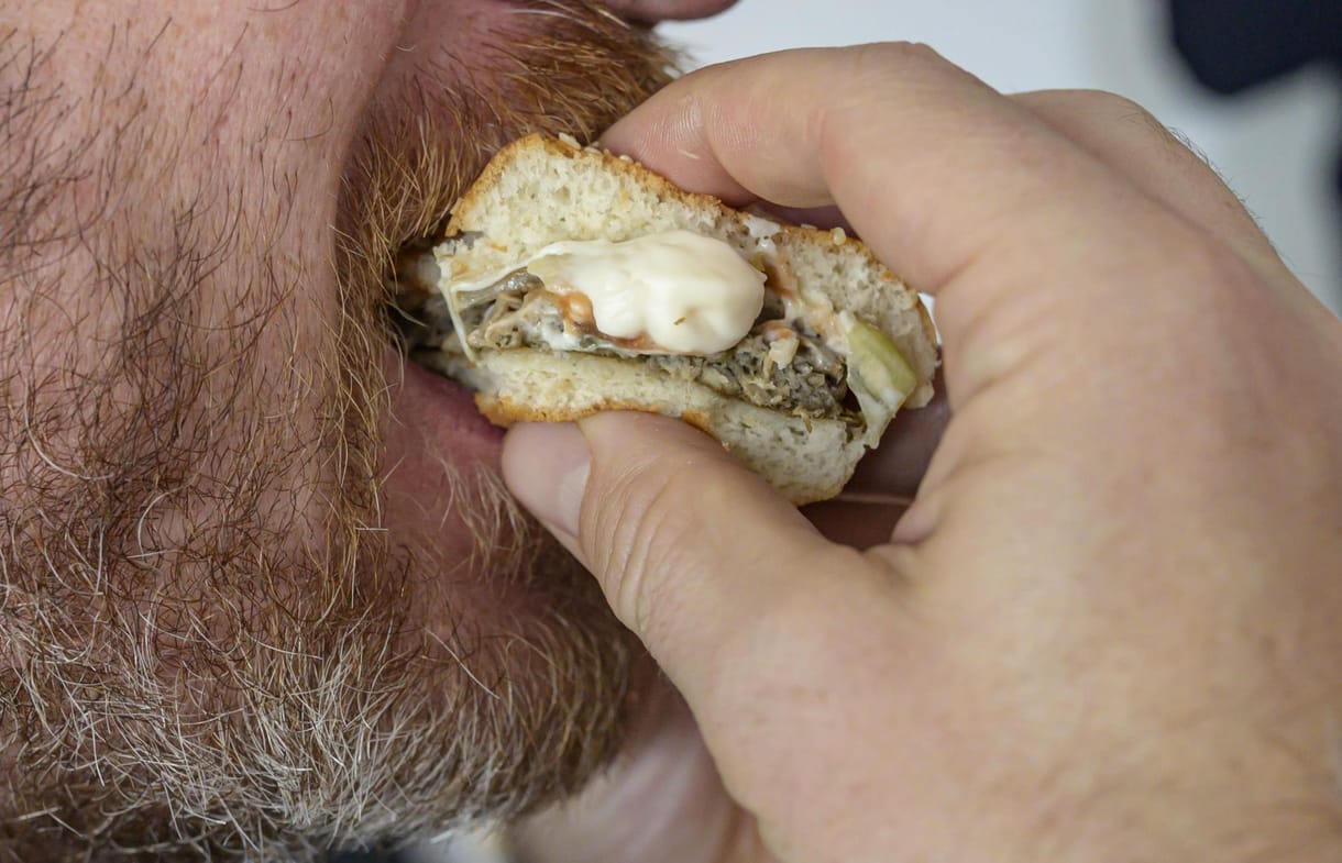 Szolid szülinapi menü: 36 húspogácsával kérte a hamburgert egy Burger King-rajongó férfi