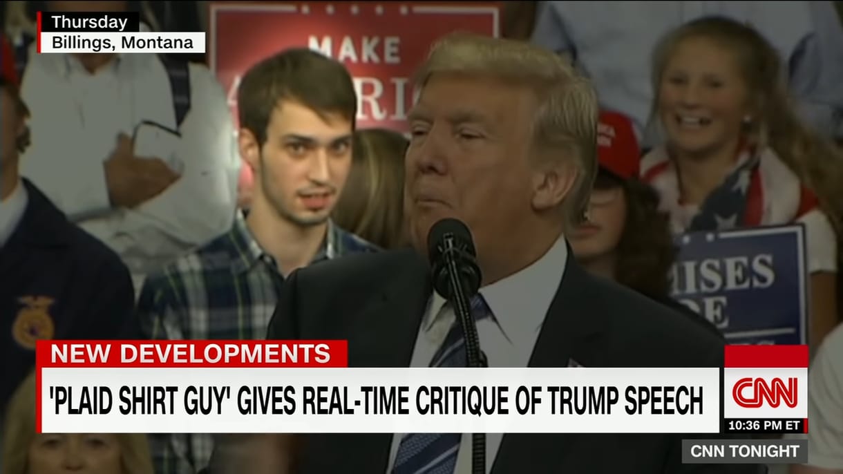 A fél internet egy 17 éves fiút ünnepel, aki véletlenül megtrollkodta Trump beszédét - videó