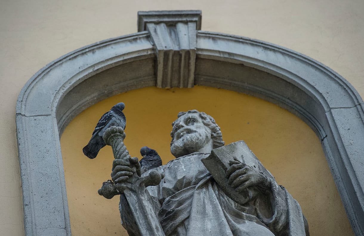 Összefogtak a helyiek a trollkodó plébános ellen egy magyar faluban