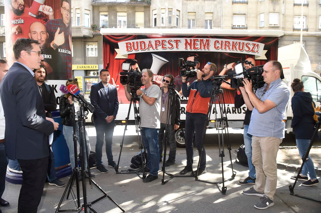 A hvg.hu-nak nem válaszolt a kormány, a pártlapban üzente meg, mi lesz a független színházakkal