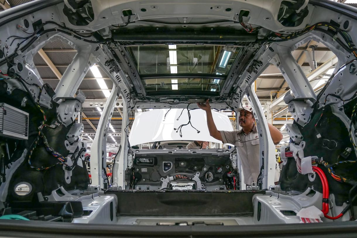 Megvan, mikor indulhat a gyártás a BMW-gyárban