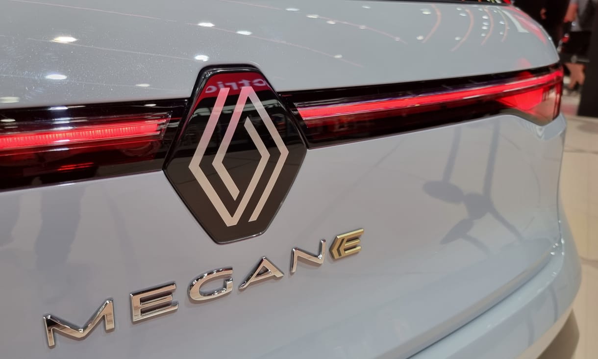 Bepattantunk a Renault androidos villanyautójába, az új Megane-ba