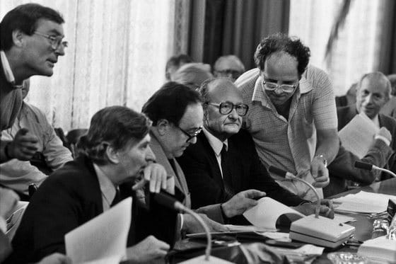 Az 1989-es tárgyalásos forradalom – Drótvágó sorozat, 2. rész