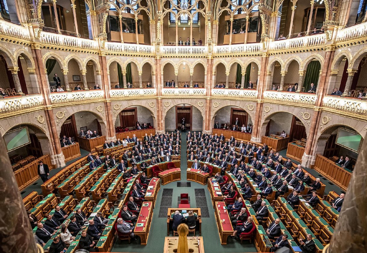 Nem tűzik napirendre májusban a Novák Katalin által megvétózott panasztörvényt