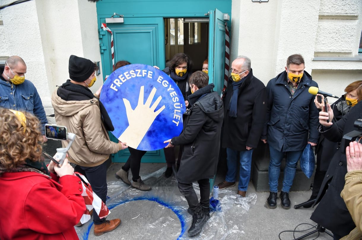 A Freeszfe Egyesület szolidaritását fejezi ki a Molnár Antal Zeneiskola növendékeivel és mestereivel