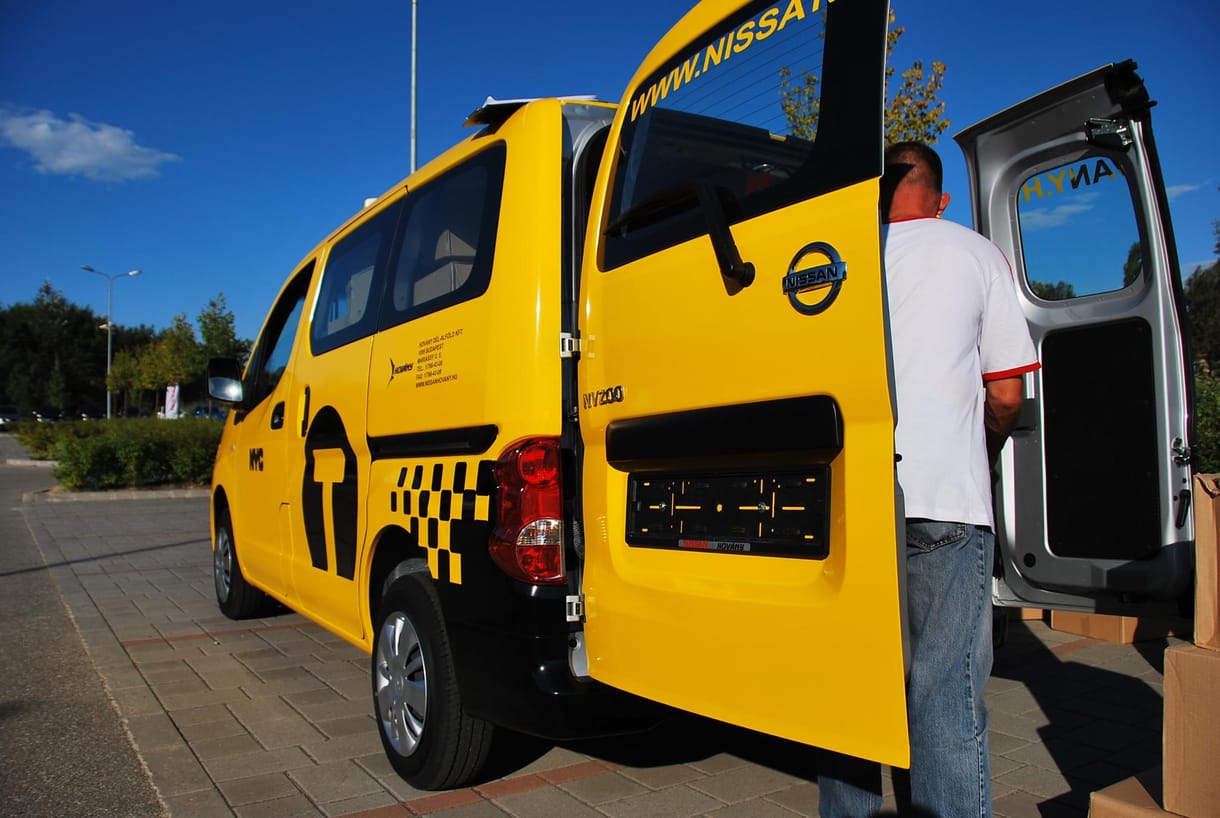 Nissan NV200