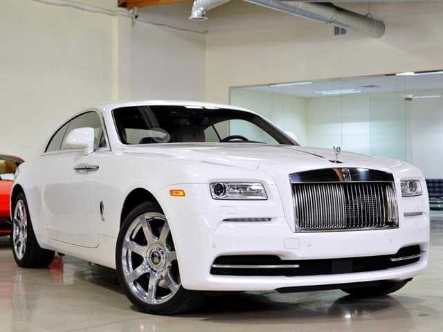 Hajnali 2-kor vett Rolls-Royce-t 14 éves lányának a bokszfenomén