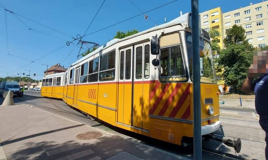 Kisiklott a BKV tanulójárata a Bartók Béla úton