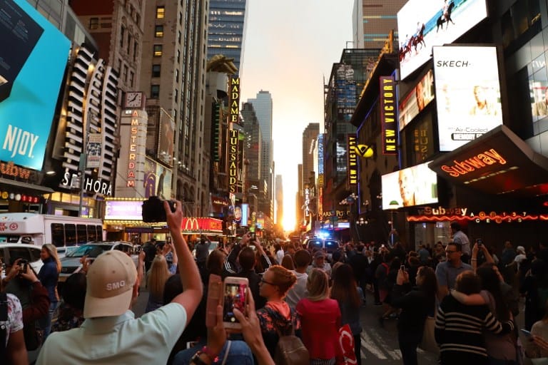 Káprázatos jelenség a manhattani napforduló – zseniális fotók