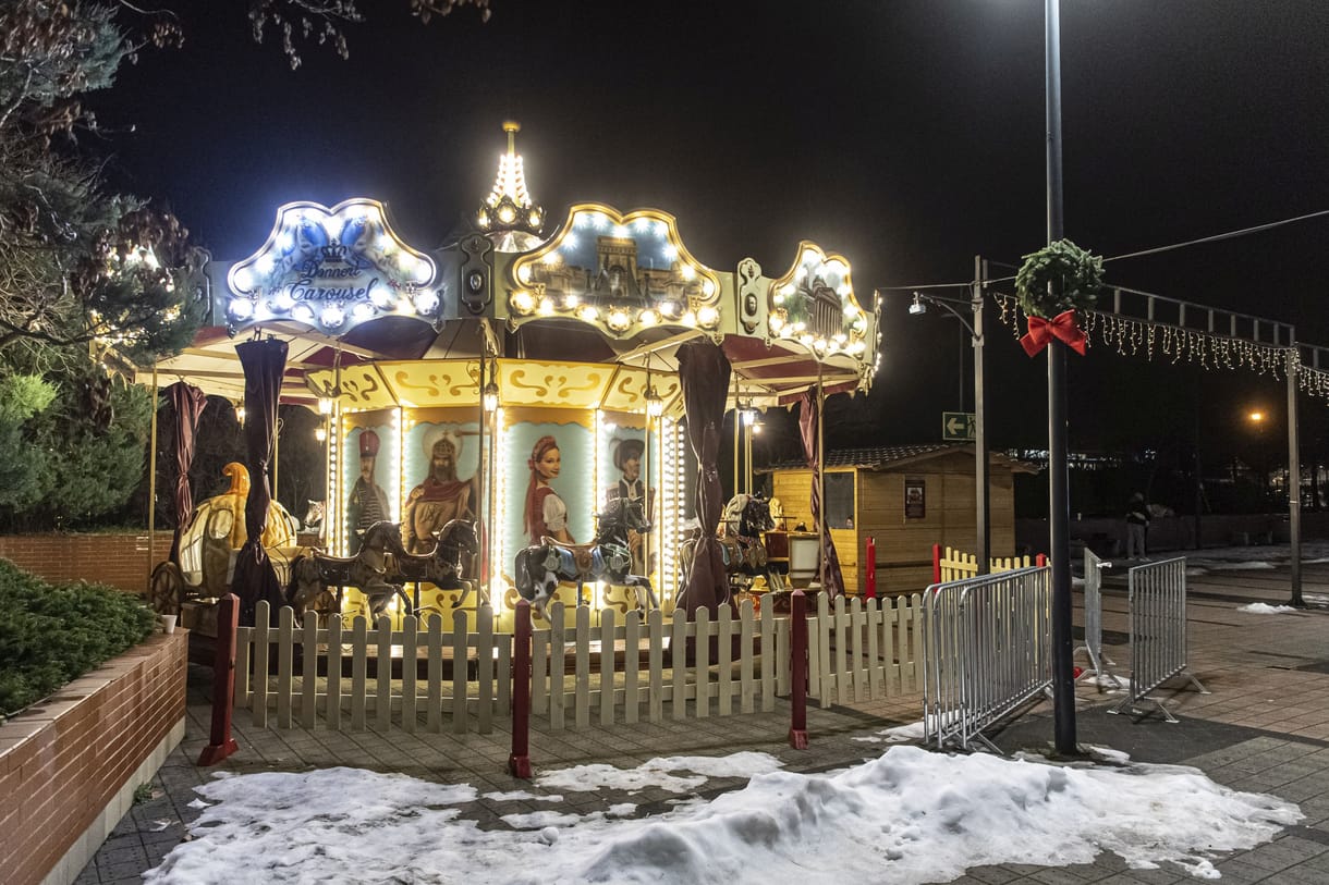 A groteszktől az emberi léptékig – ezt kínálják idén az adventi vásárok