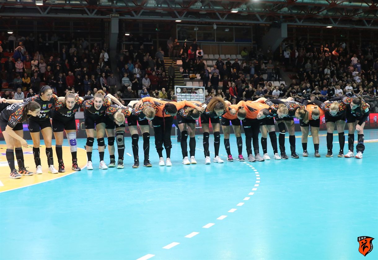 Minden felnőtt játékosával szerződést bontott az érdi női kézilabdaklub